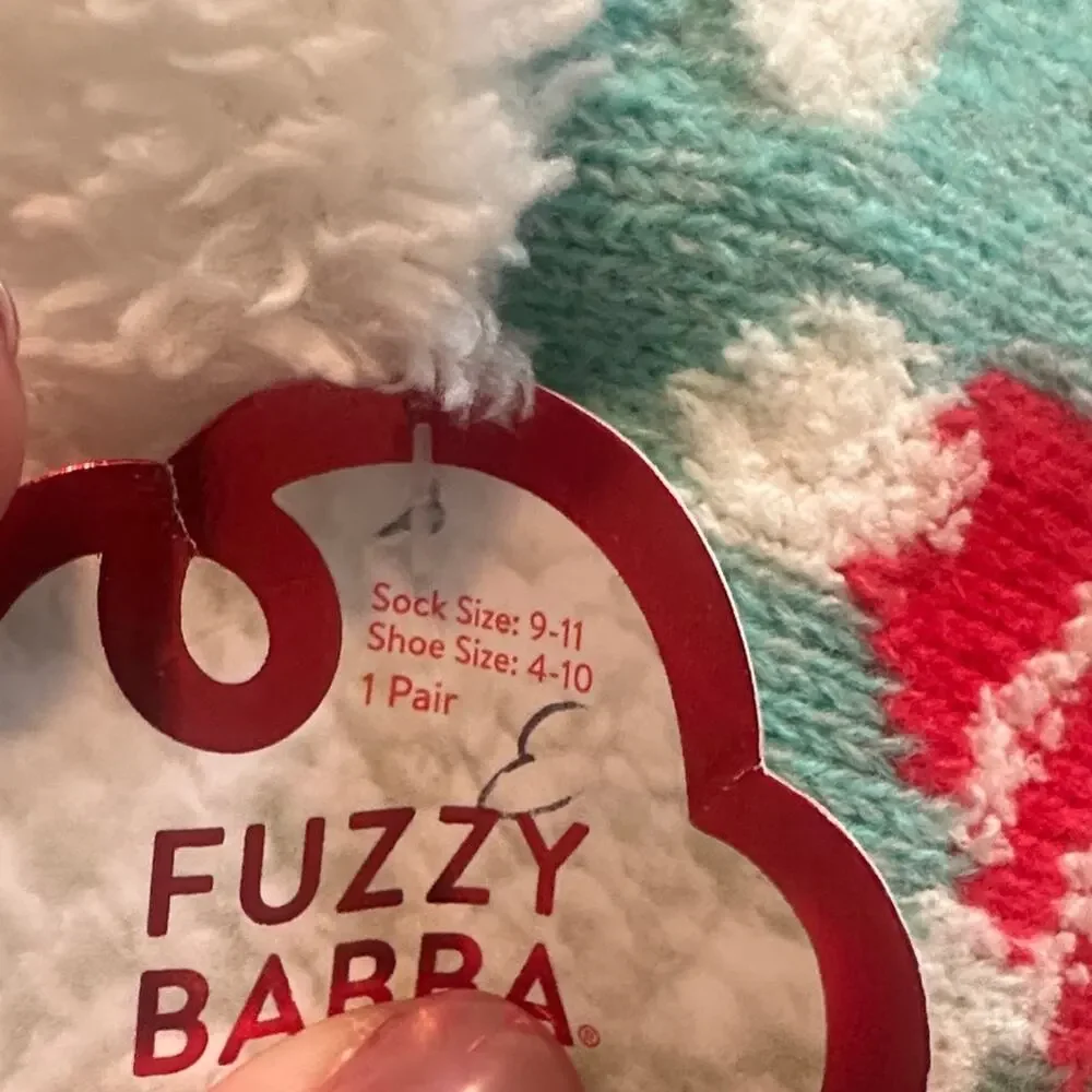 Winter-Themed Slipper Socks - gnomes